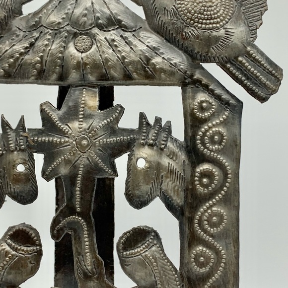 Gorgeous Handmade Nativity Scene! - Picture 4 of 5